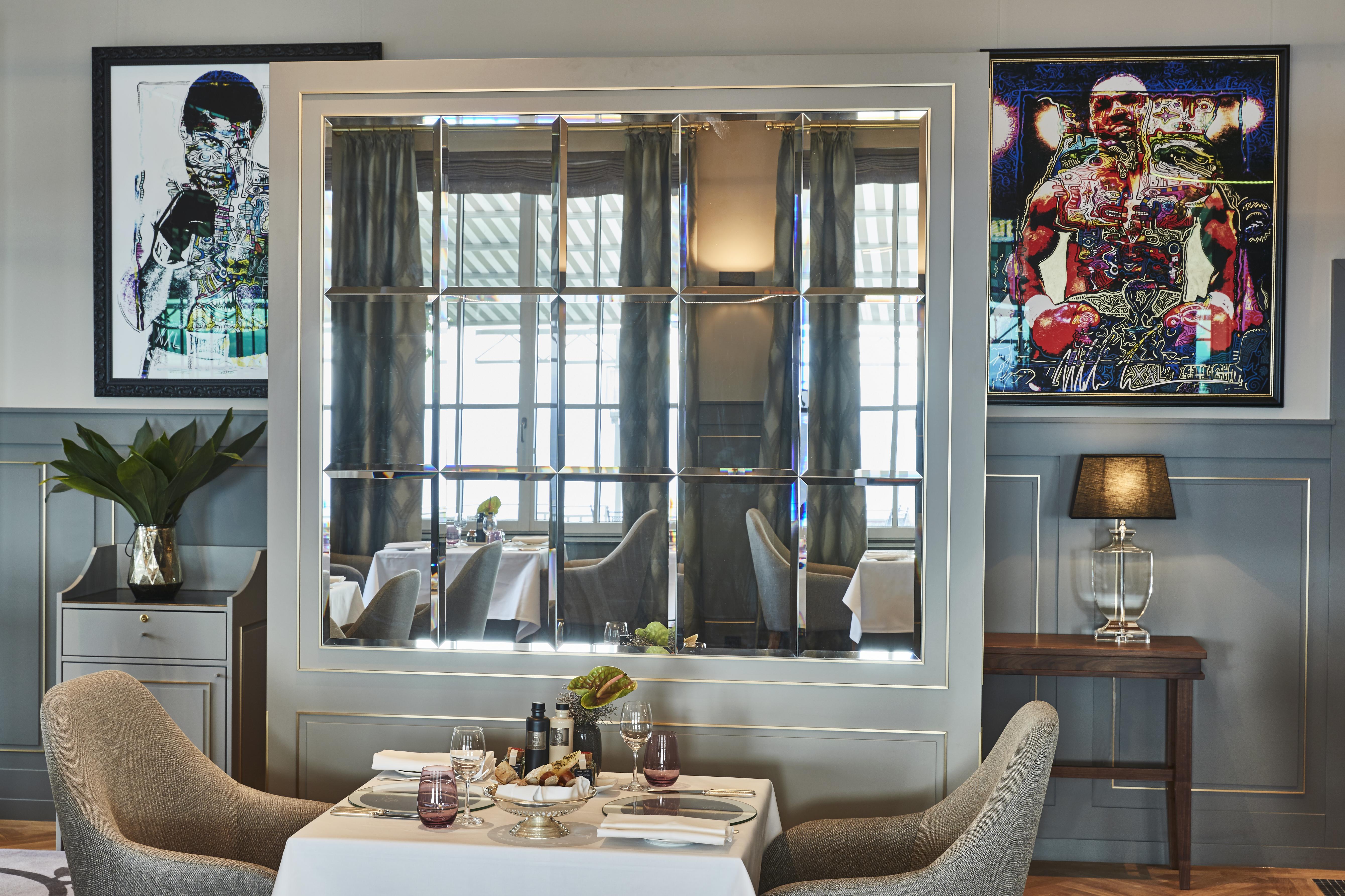 Steigenberger Icon Grandhotel & Spa Petersberg Königswinter Dış mekan fotoğraf The restaurant's interior