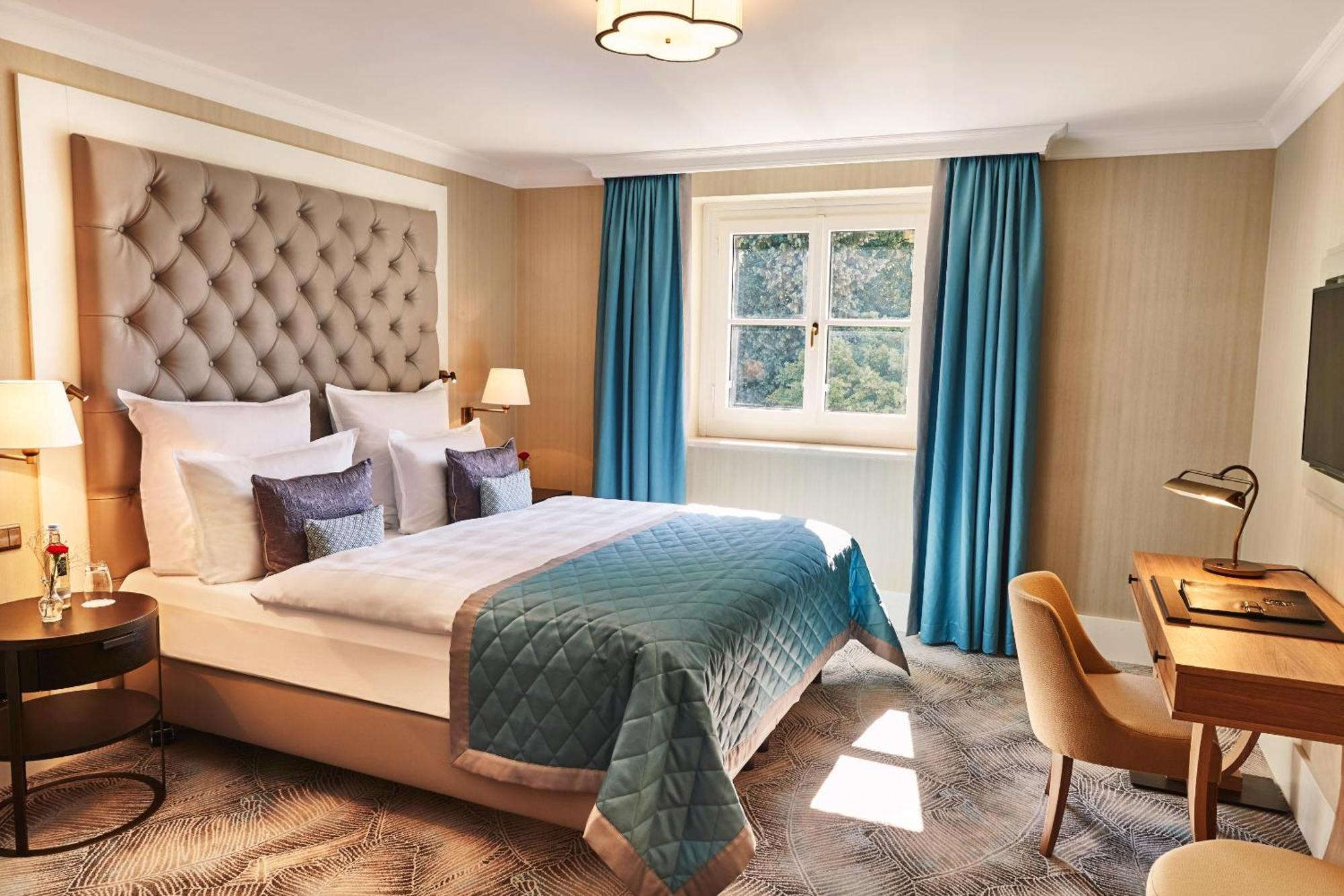 Steigenberger Icon Grandhotel & Spa Petersberg Königswinter Oda fotoğraf