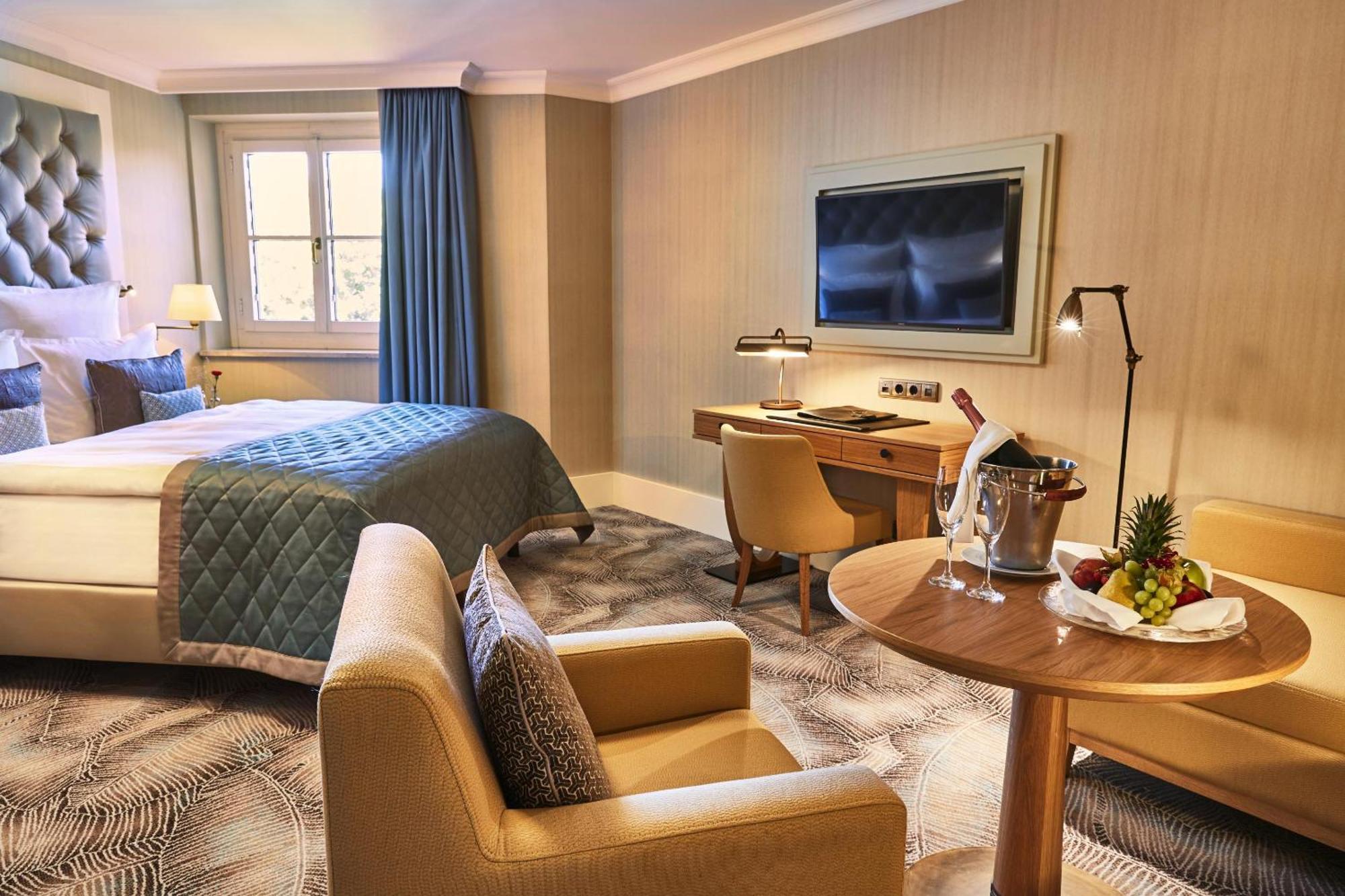 Steigenberger Icon Grandhotel & Spa Petersberg Königswinter Oda fotoğraf